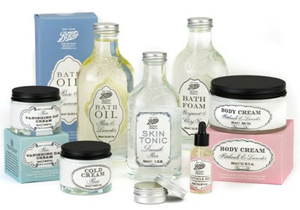 boots-fit-for-queen-thumb-500x3772